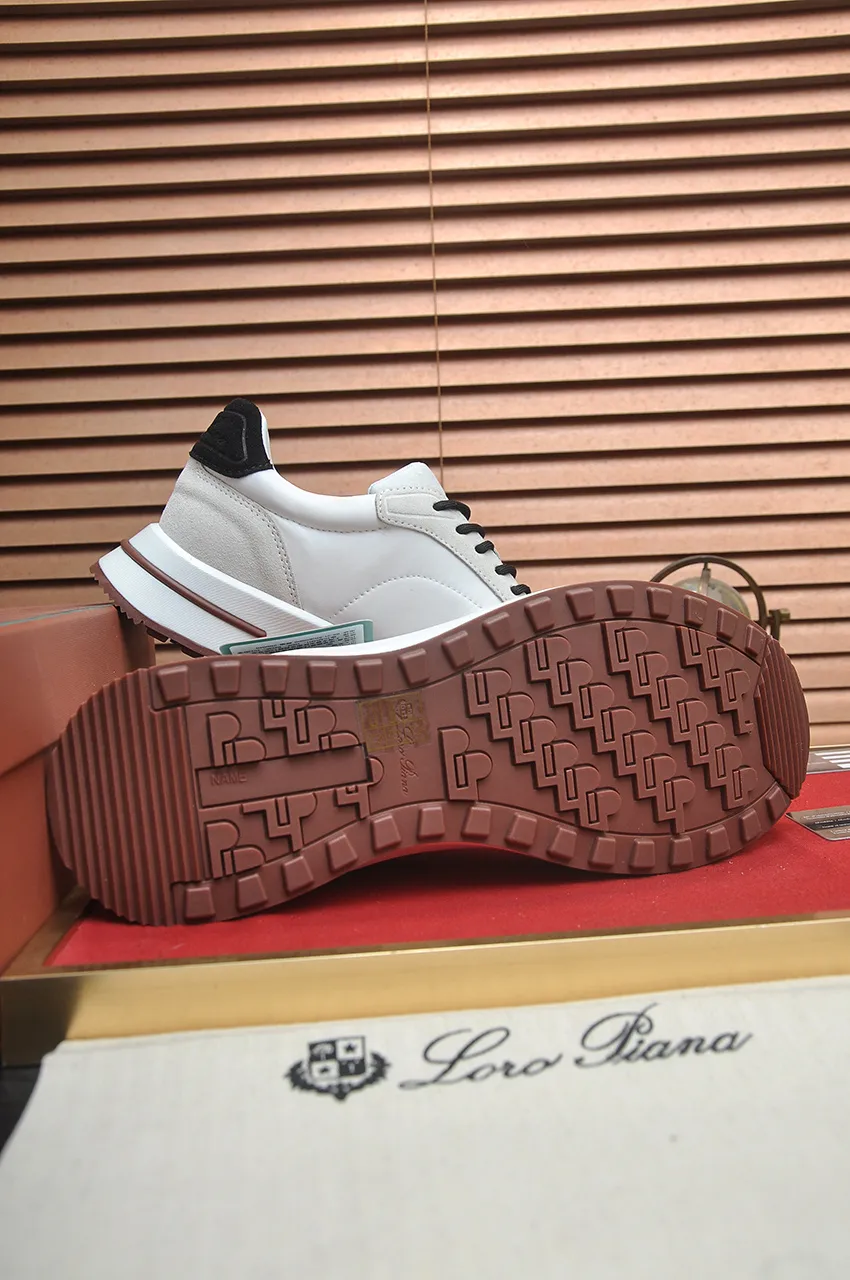 Men's shoes 💰600【𝐥𝐨𝐫𝐨 𝐏𝐢𝐚𝐧𝐚】lp classic loafers, an Italian treasure brand, the only brand that can match Hermès! Only after wearing it do we realize that we cannot let down our feet. The upper is imported cashmere, the lining of water-dyed cowhide ➕ the cowhide feet, the official original glass rubber outsole, and the pendant. Exclusive original packaging (tag ➕ brand paper ➕ outer box ➕ hand bag) code number: 38-44 (45 customized)